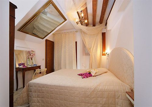Locanda Acquavita Венеція Екстер'єр фото